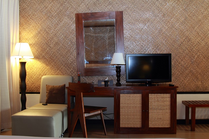 Televisi di Lantai 1